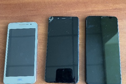 Конфісковане майно за рішенням суду: мобільні телефони у кількості 3 шт., б/в