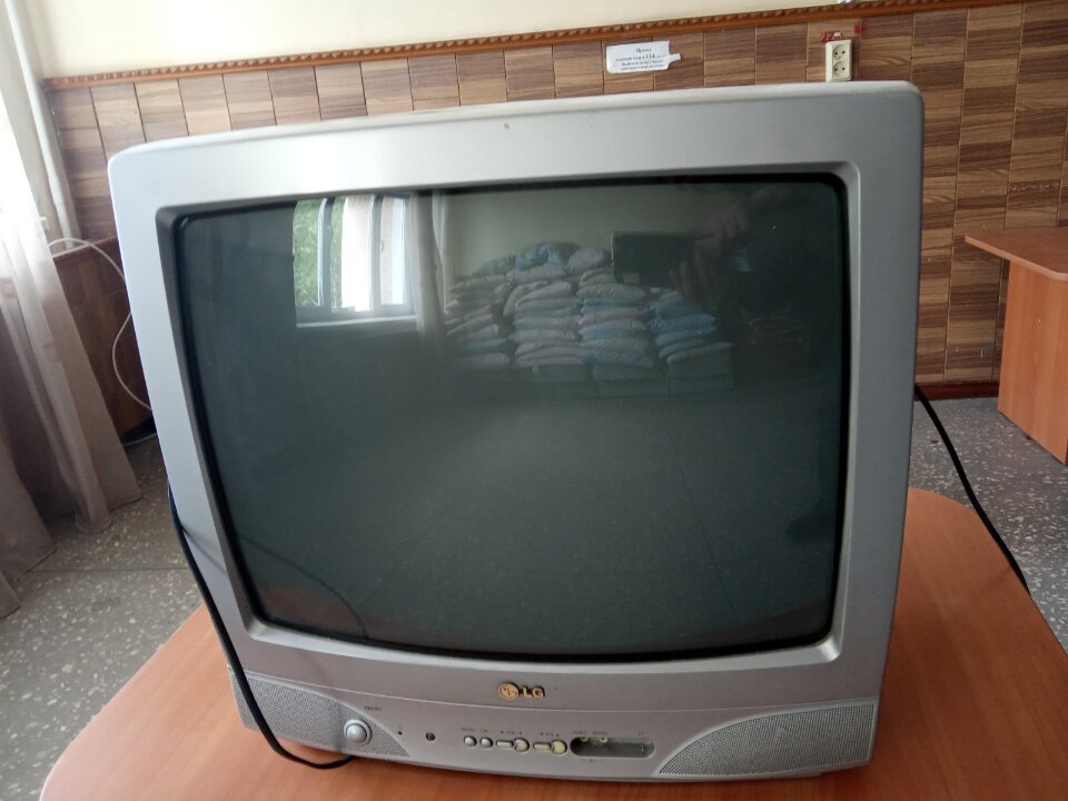 Телевізор LG модель CF - 20J50K у кількості 3 одиниці