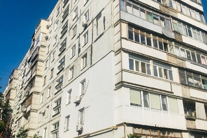 Двокімнатна квартира, загальною площею 50,87 кв.м., за адресою: м. Запоріжжя, вул. Бочарова, буд. 8, кв. 126