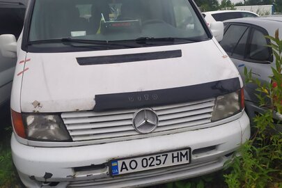 Легковий автомобіль марки MERCEDES-BENZ модель VITO 110 CDI, номер кузова VSA63809413288408, реєстраційний номер АО0257НМ, 2000 року випуску