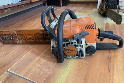 Конфіскація за рішенням суду : бензопила марки  "STIHL MS 180" оранжевого кольору, б/в.