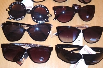 Жіночі окуляри проти сонця, нові, без пошкоджень: 12 штук