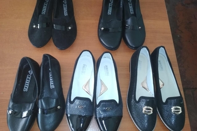 Жіноче взуття марки Kristal, 5 пар, нові, чорного кольору, розміри: 36,38,39,40 (2 пари)