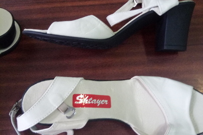 Взуття жіноче виробника: «Sothbys», кількість 9, «Shtayer»: кількість 6 пар, «Olli shoes»: кількість 4 пари, «Viche»: кількість 1 пара 