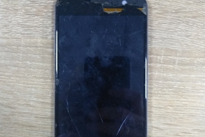 Мобільний телефон срібного кольору, марки "MEIZU" —1 шт. (б\в)