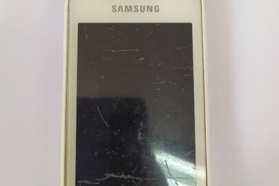 Мобільний телефон Samsung model GT-S5660, білого кольору —1 шт. (б\в) 