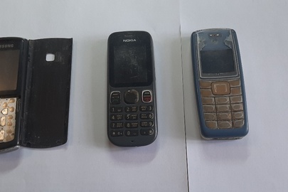 Мобільні телефони 3 од., (б\в): 1,2. Nokia, 3. SAMSUNG
