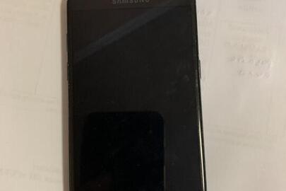 Мобільний телефон SAMSUNG Galaxy A3