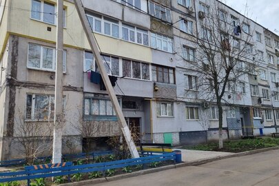 Двокімнатна квартира, загальна площа 56,5 кв.м , житлова площа 28,9 кв.м, що розташована за адресою: Дніпропетровська обл., м. Синельникове, вул. Миру, буд.33, кв. 3