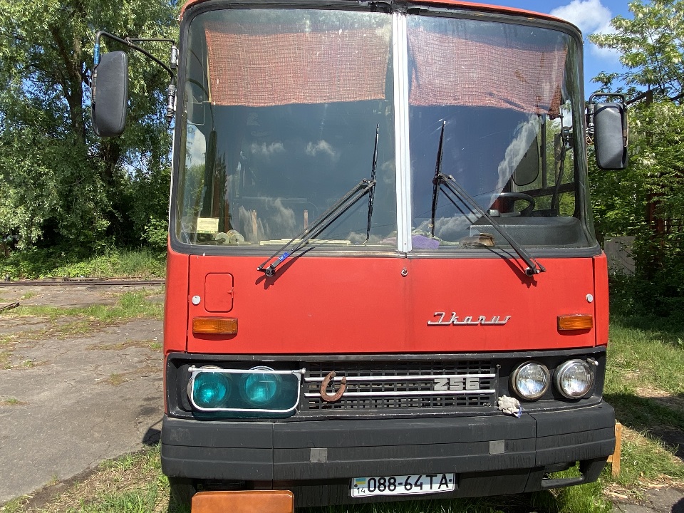Автобус IKARUS 260, 1974 року випуску, реєстраційний номер 088-64ТА, ідентифікаційний номер (кузов): 122015, інвентарний номер: 192039 