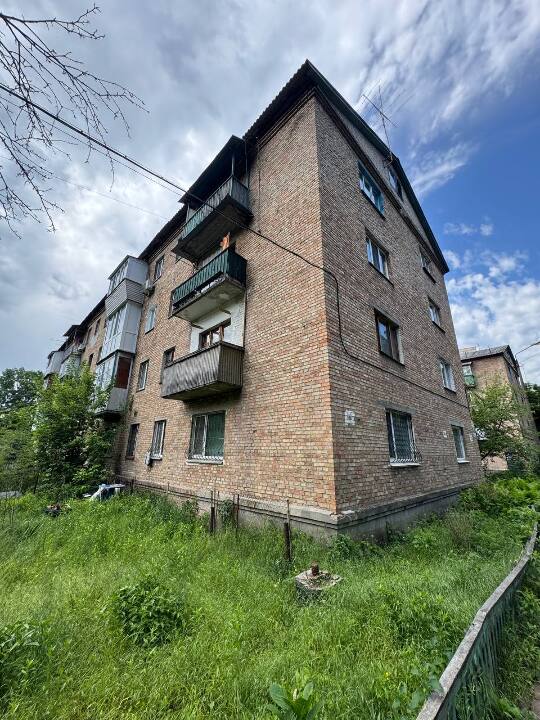 1/2 частка квартири двокімнатної, загальною площею 40,1 кв.м., житлова площа 25,0 кв.м., що знаходиться за адресою: Київська обл., Бучанський р-н, м. Буча, вул. Тарасівська, буд. 30, кв. 3