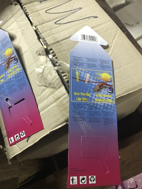 Товар ідентифіковано як ладан. На упаковці наявне наступне маркування: «Ладан праздничный». Кількість 4628 шт