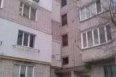 1/4 частина 3-кімнатої квартири №86 у будинку №186, розташована на 4 поверсі 9-поверхового будинку по вул. Київська в м. Прилуки, загальною площею 64,1 кв.м.