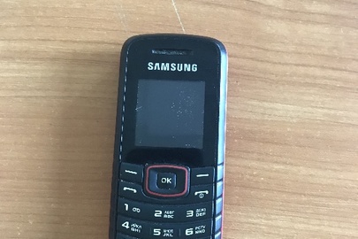 Мобільний телефон "Самсунг" GT-E1080I 