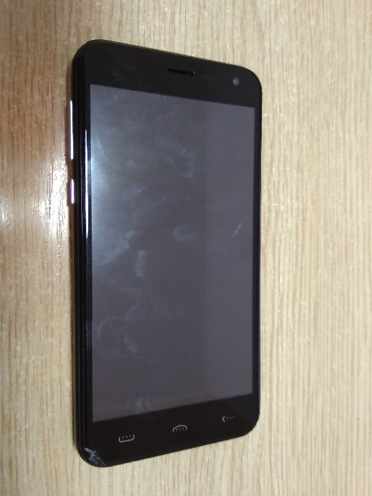 Мобільний телефон 