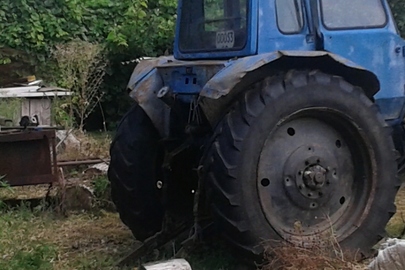 Трактор МТЗ -80, ДНЗ 00053СВ, синього кольору, номер кузова: 087889, 1986 р.в., в розібраному стані