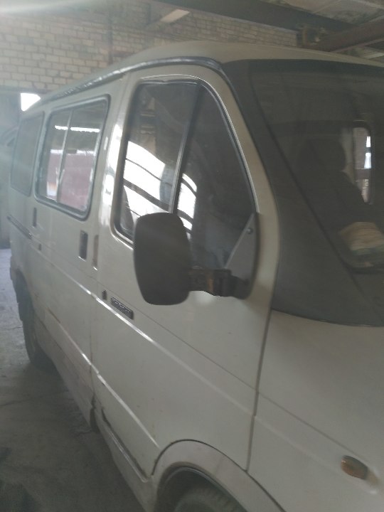 Автомобіль ГАЗ 2217, д.н.з. СВ4976ВВ, 2000 року випуску, білого кольору, номер кузова Y6C221700Y0000033