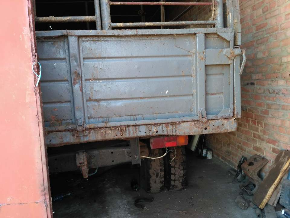Автомобіль ГАЗ 3307, 1992 року випуску, д.н.з. 00293МН, синього кольору, №шас.ХТН330730N1509668