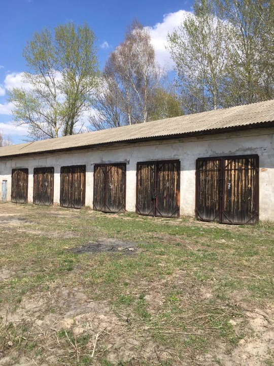 Нежитлові будівлі в складі 3-х будівель, загальною площею 2596.6 кв.м., розташовані за адресою: Чернігівська обл. Носівський р-н, с. Хотинівка, вул. Ватутіна, 12