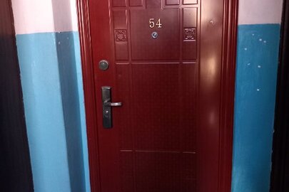 Однокімнатна квартира №54, загальною площею: 33,2 кв.м, житловою площею: 17,8 кв.м, за адресою: Дніпропетровська область, Кам'янський район, м. Жовті Води, вул.Березнева б.16
