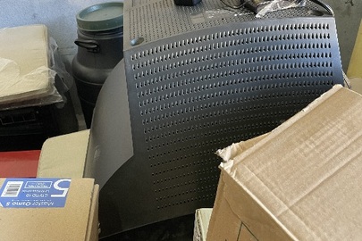 Телевізор марки Samsung, модель CS21A730EZ, стан б/в