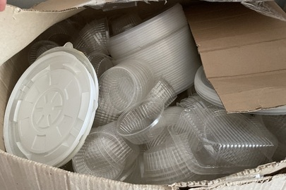 Вироби з полістиролу для пакування харчових продуктів по 500 шт. в упаковці в кількості 13 упаковок та половина упаковки, стан нове.