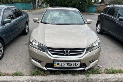 Автомобіль марки HONDA, модель ACCORD, легковий, 2013 р.в., VIN/номер кузова 1HGCR2680DA703117, д.н.з. АВ2008ВХ, бежевого кольору