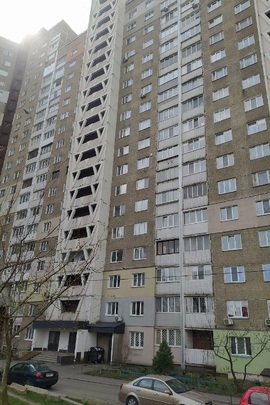 1/3 частини трикімнатної квартири №141, загальною площею: 70.8 кв.м., житловою площею: 41.3 кв.м., за адресою: м. Київ, вул. Заболотного Академіка, буд. №30. Реєстраційний номер об’єкта нерухомого майна: 321355280000