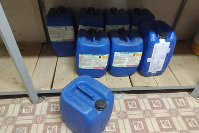 Хімічна речовина з маркуванням ER-OSD (Oil spill dispersant) у кількості 8 пластикових каністр по 25 л. (200л.)