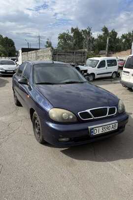 Легковий автомобіль марки DAEWOO, моделі SENS, 2005 року випуску, синього кольору, номер кузова Y6DT1311050240751, державний реєстраційний номер DI3590AB.