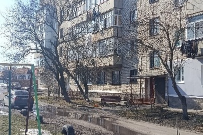 1/4 частина двокімнатної квартири №86, загальною площею 41,2 кв.м., житлова площа, 23,7 кв.м., за адресою Сумська обл., м. Конотоп, вул. Шухевича(Лісового), 5