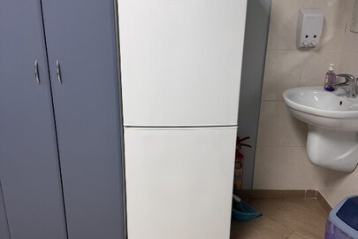 Холодильник марки LG, модель GA B379QA, 2011 року випуску, бувший у використанні