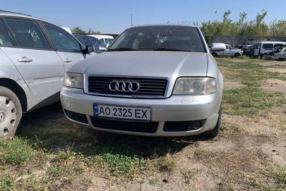Транспортний засіб марки "AUDI", модель - А6, рік випуску 2002, реєстраційний номер АО2325ЕХ, VIN/номер шасі(кузова, рами): WAUZZZ4B13N026026,сірого кольору. 
