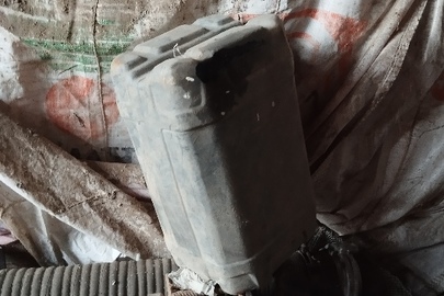 Конфісковане майно за рішенням суду, пластмасова каністра, перебувала у використанні, технічний стан не перевірявся