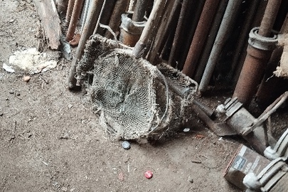 Конфісковане майно за рішенням суду, знаряддя до мотопомпи у вигляді 3 (трьох) підсаків, перебували у використанні, технічний стан не перевірявся