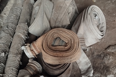 Конфісковане майно за рішенням суду, знаряддя до мотопомпи у вигляді 8 (восьми) пожежних рукавів, перебували у використанні, технічний стан не перевірявся