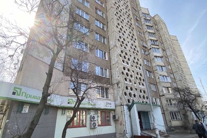 ІПОТЕКА. Трикімнатна квартира, загальною площею 69,20 кв.м, що розташована за адресою: м. Київ, вул. Якуба Коласа, будинок 12 квартира 13