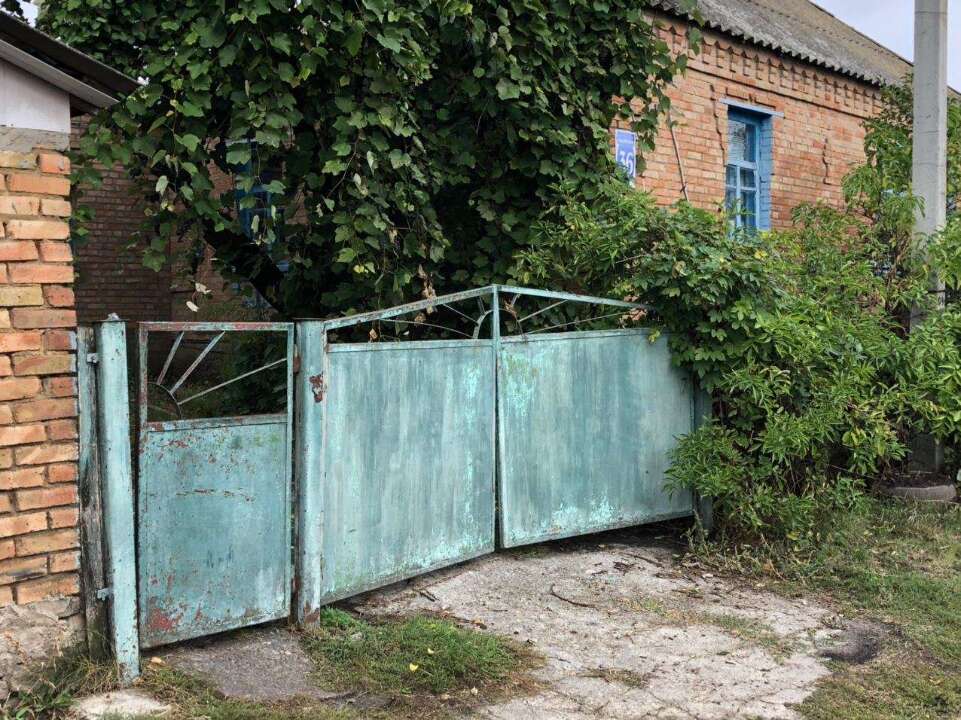 ІПОТЕКА. Житловий будинок загальною площею 77.5 кв.м, за адресою: Кіровоградська область, Кропивницький р-н, с. Бережинка, вул. Набережна, буд. 36