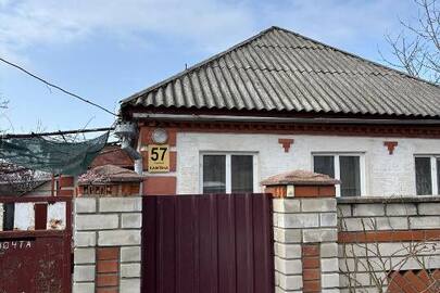Житловий будинок загальною площею 60,0 кв.м. та земельна ділянка КН 3510300000:03:078:0002 загальною площею 0,0682 га за адресою: Кіровоградська область, м. Олександрія, вул. Кам'яна (Сакко і Ванцетті), буд. 57