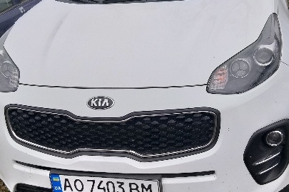 Легковий автомобіль марки KIA, модель SPORTAGE, універсал–В, реєстраційний номерний знак АО7403BM, рік випуску 2017,номер кузова:U5YPG815AHL327023, об'єм двигуна – 1685 см. куб., тип пального-дизель, колір-білий