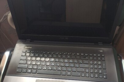 Конфіскація за рішенням суду: ноутбук марки "ASUS", з зарядним пристроєм, чорного кольору, б/в
