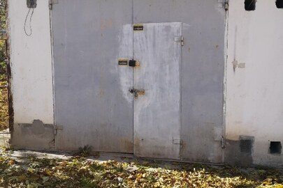 Конфіскація за рішенням суду: 1/2 частина гаражного боксу №24, загальною площею 19,0 кв.м., що знаходиться за адресою: Хмельницька область, м. Кам’янець-Подільський, вул. Ігоря Брановицького, будинок №2/6
