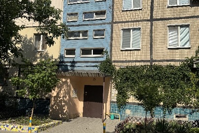 Трикімнатна ізольована квартира, загальною площею: 69,0 кв.м, за адресою: м. Дніпро, провулок Штурманський, будинок 5, квартира № 81