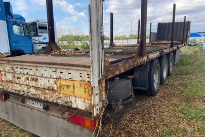 Напівпричіп марки, модель Karfa SA-34, 1991 року випуску, тип - напівпричіп бортовий тентований, реєстраційний номер АЕ4611ХМ, колір БІЛИЙ, VIN: MW1042326