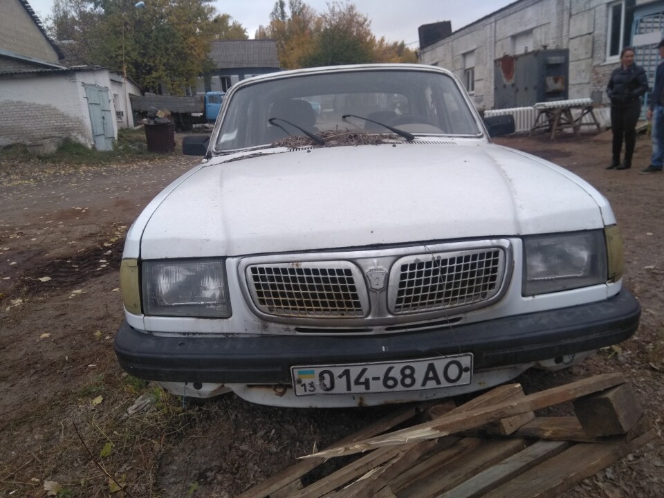 Легковий автомобіль: ГАЗ 3110 (седан), 1998 р.в., білого кольору, ДНЗ: 01468АО, VIN: W2158554